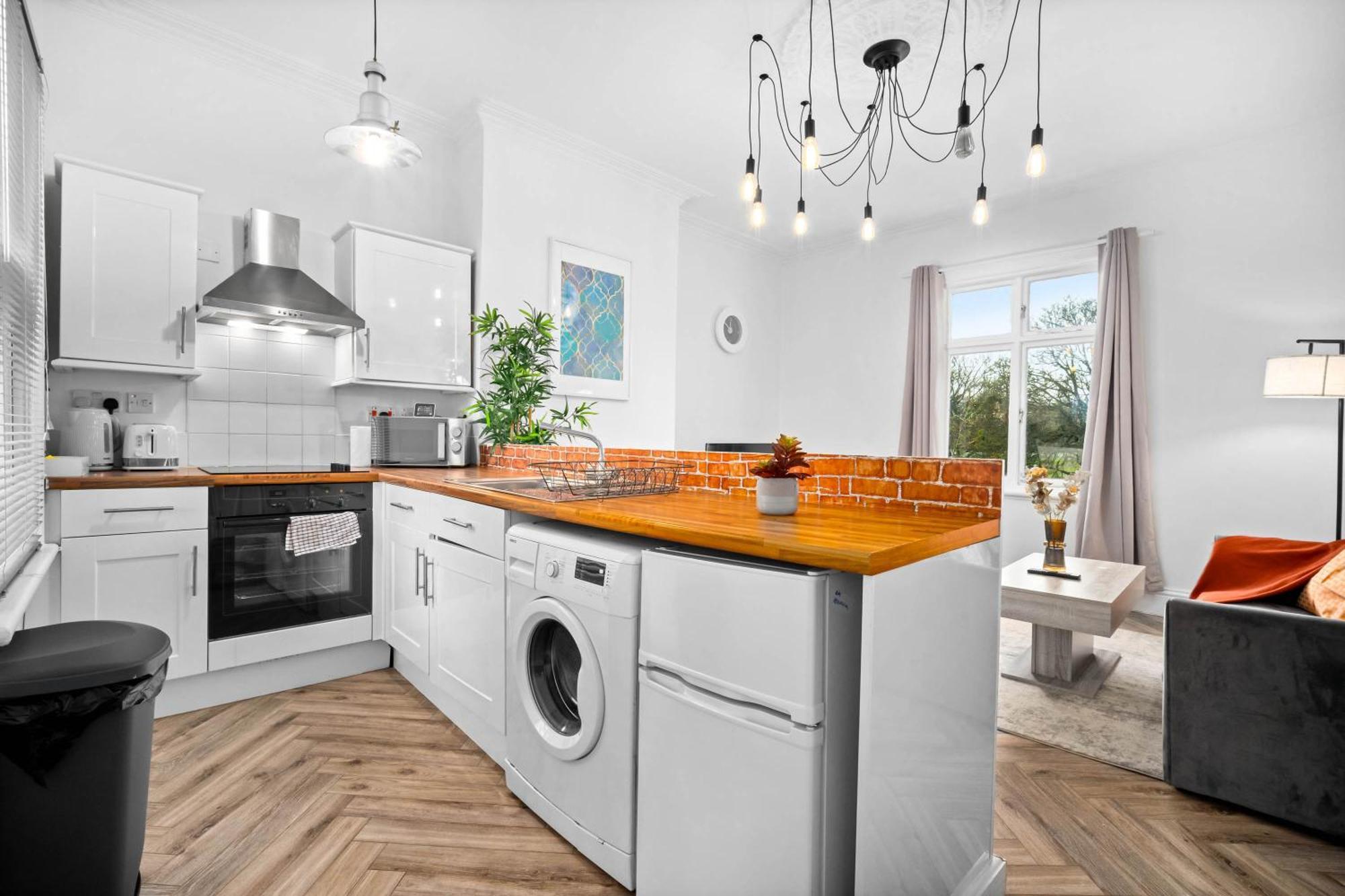 Luxury Apartment - Wolverhampton - Netflix - Smart Tv - Fast Wifi - 7Apc Exteriér fotografie