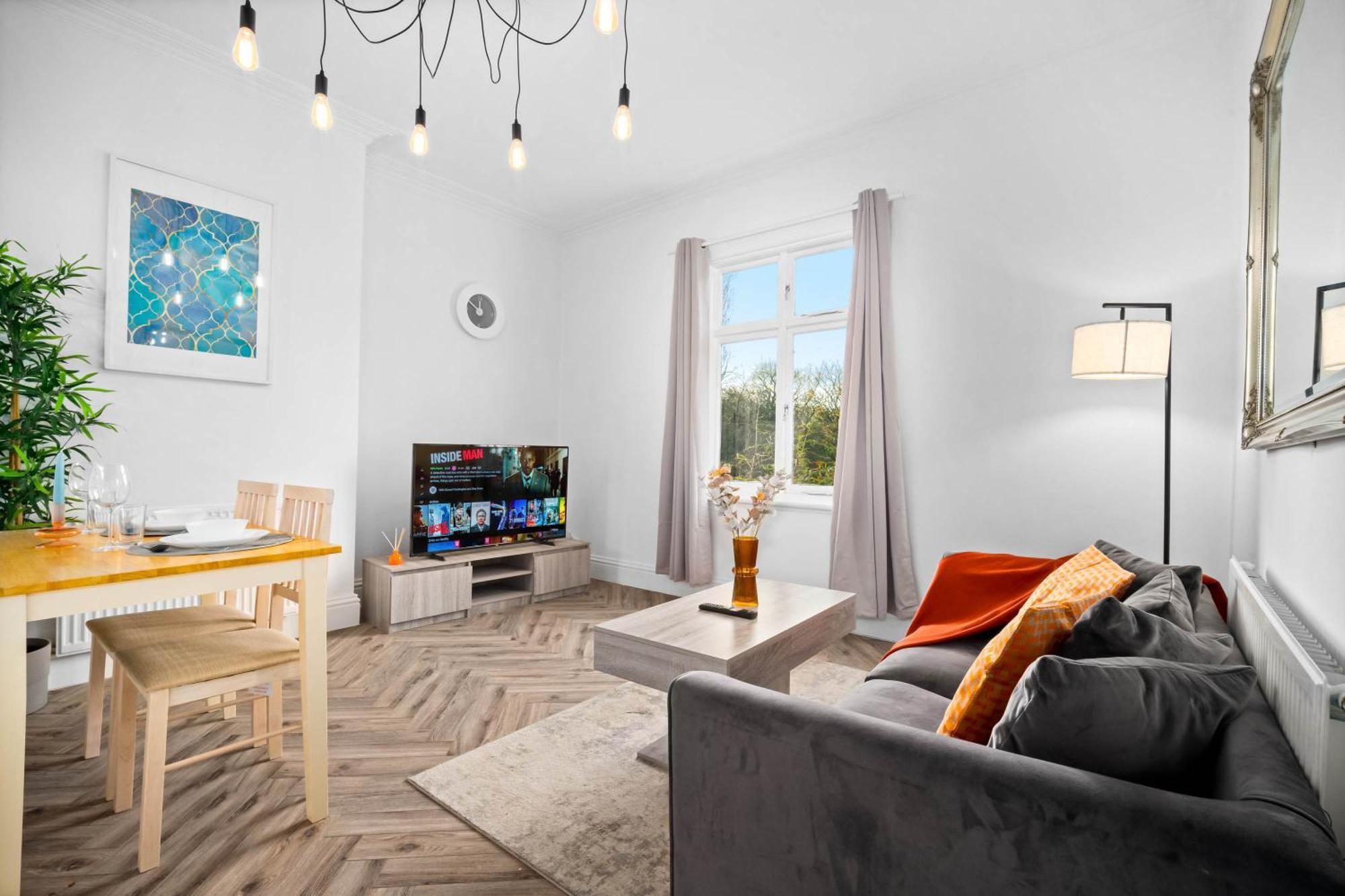 Luxury Apartment - Wolverhampton - Netflix - Smart Tv - Fast Wifi - 7Apc Exteriér fotografie
