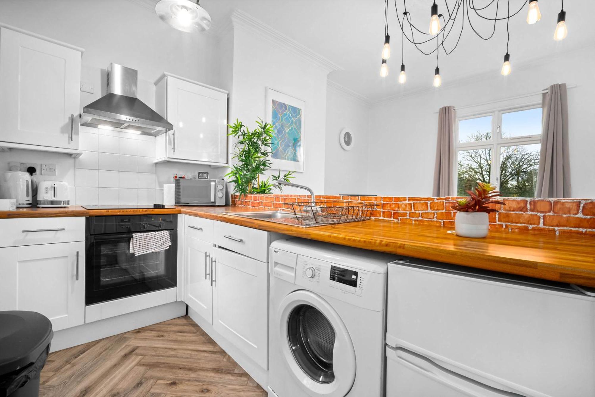 Luxury Apartment - Wolverhampton - Netflix - Smart Tv - Fast Wifi - 7Apc Exteriér fotografie